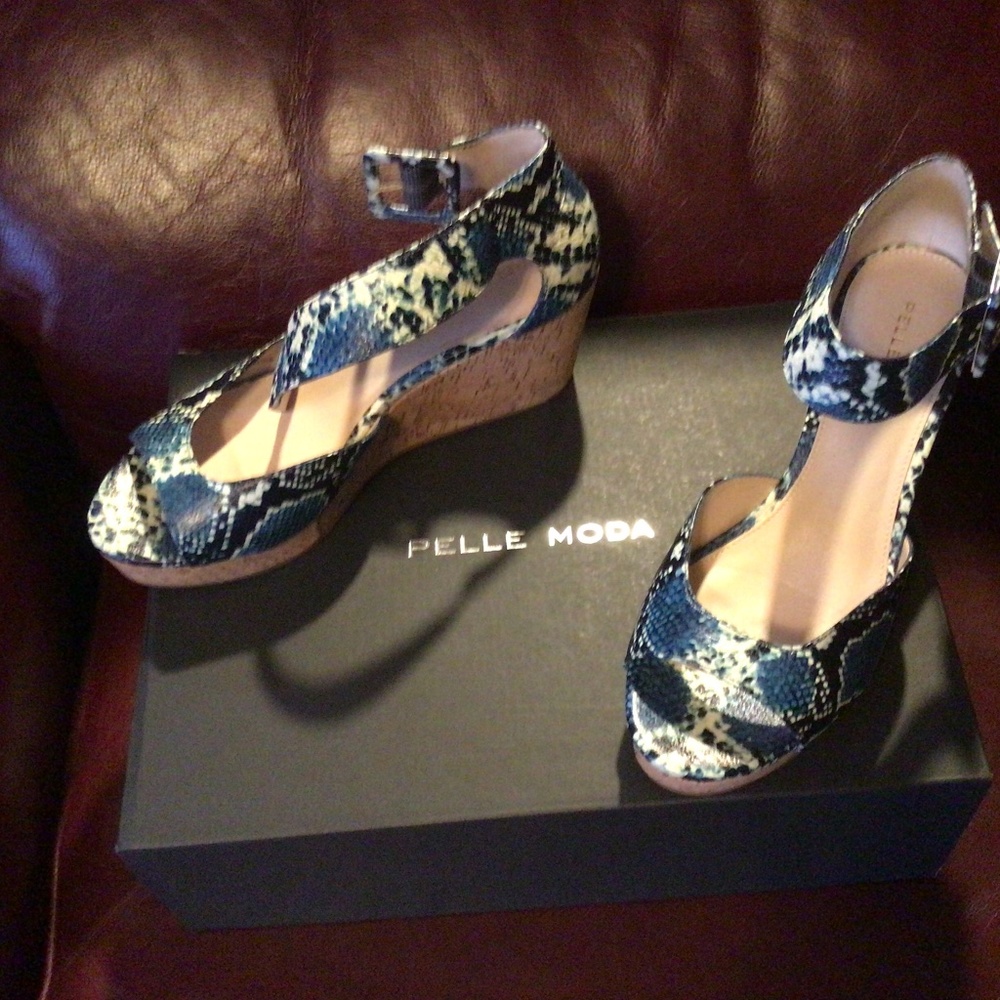 Pelle Moda open toe wedge.
